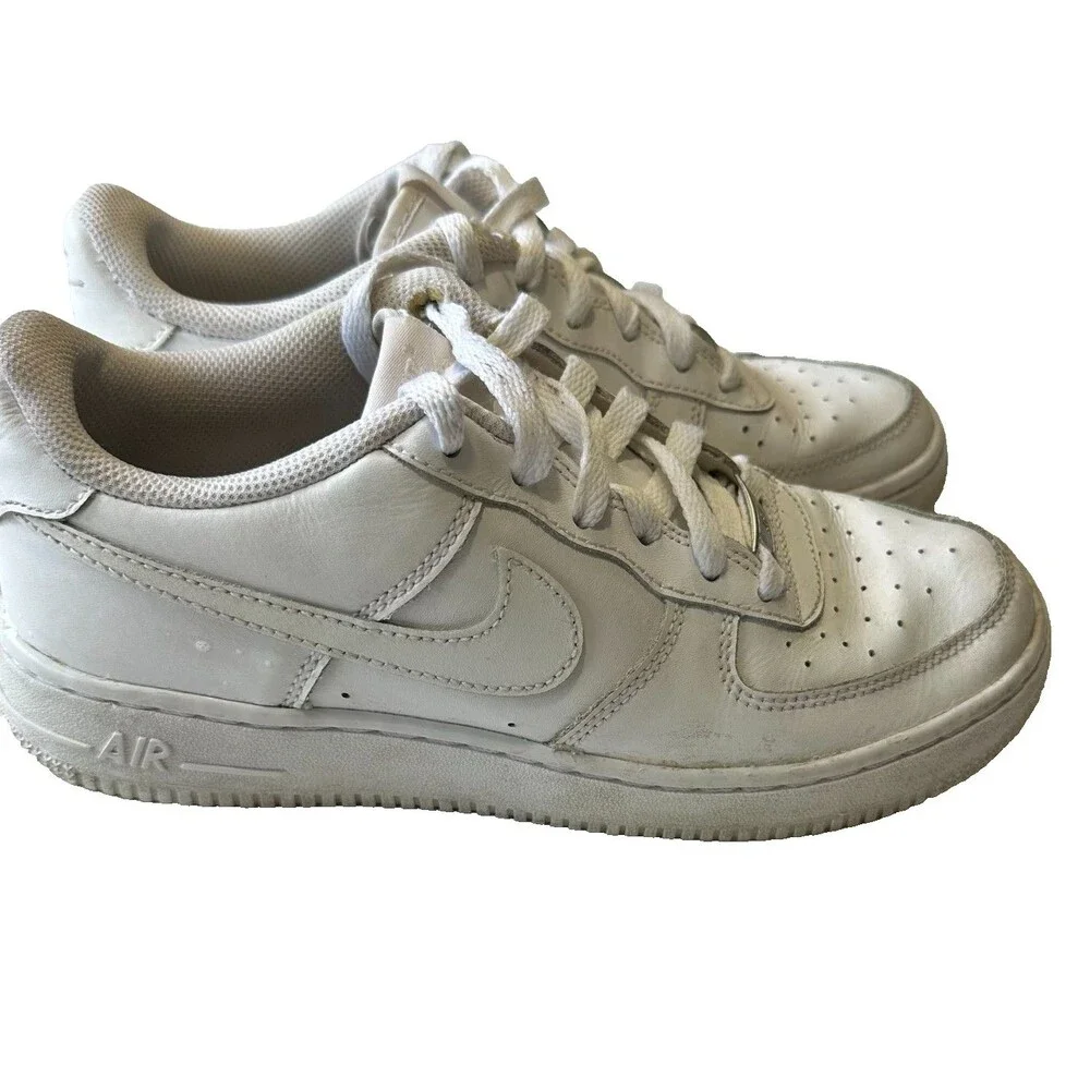 Nike Air Force One AF1 Low Youth Size 5.5Y Triple White Leather Shoes 314192-117